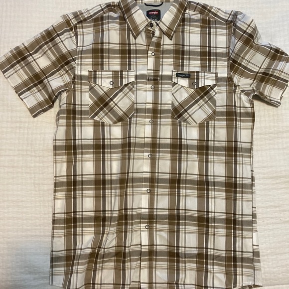 Wrangler plaid button shirt - Picture 1 of 2